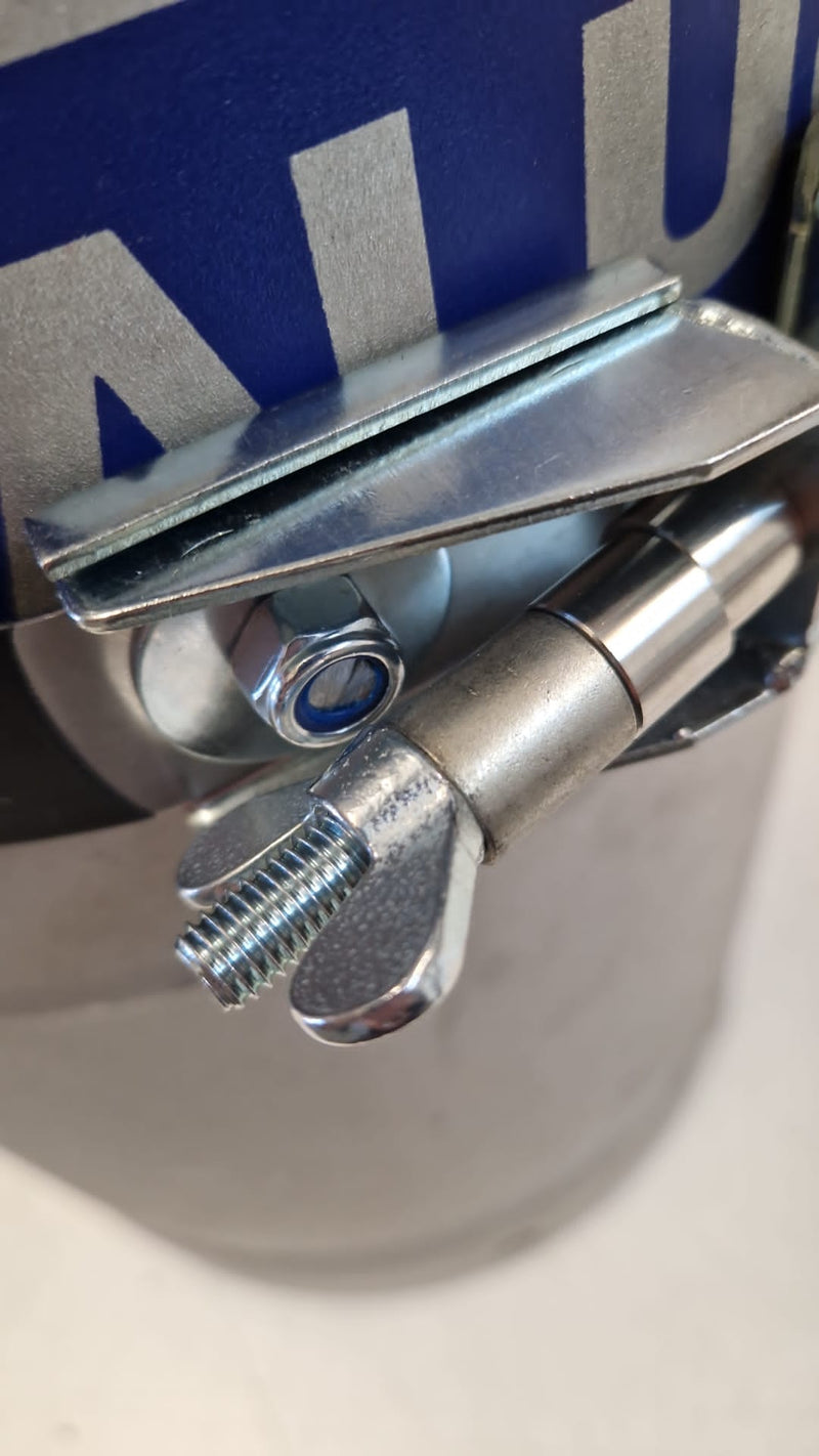 Laden Sie das Bild in Galerie -Viewer, Flügelschraubenmutter
